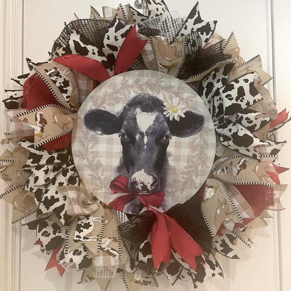 COW THEMED wreath. UDDERLY adorable large custom hand crafted 24-26” wreath COWS